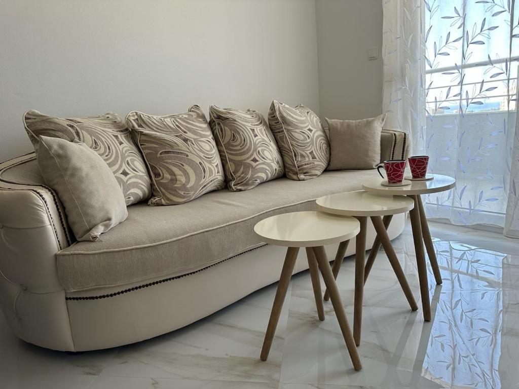 באר Villa Holiday Apartments מראה חיצוני תמונה