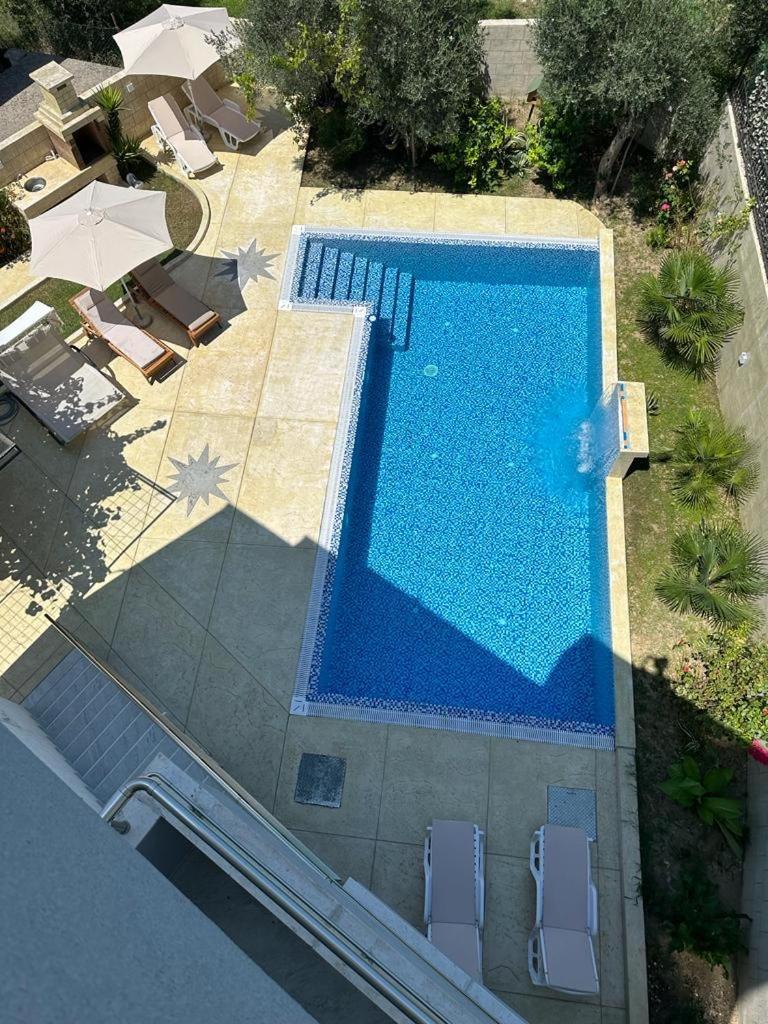 באר Villa Holiday Apartments מראה חיצוני תמונה