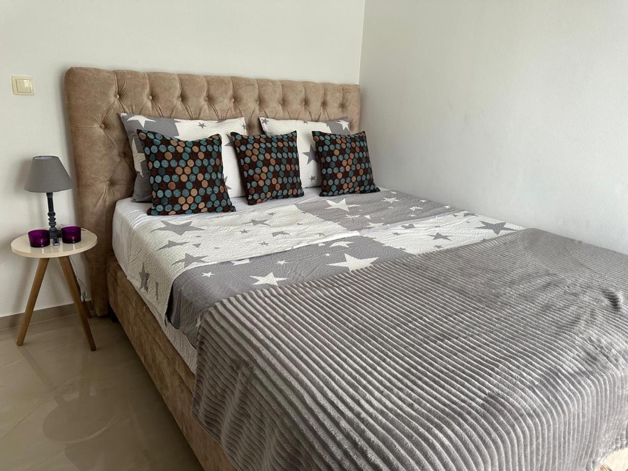 באר Villa Holiday Apartments מראה חיצוני תמונה