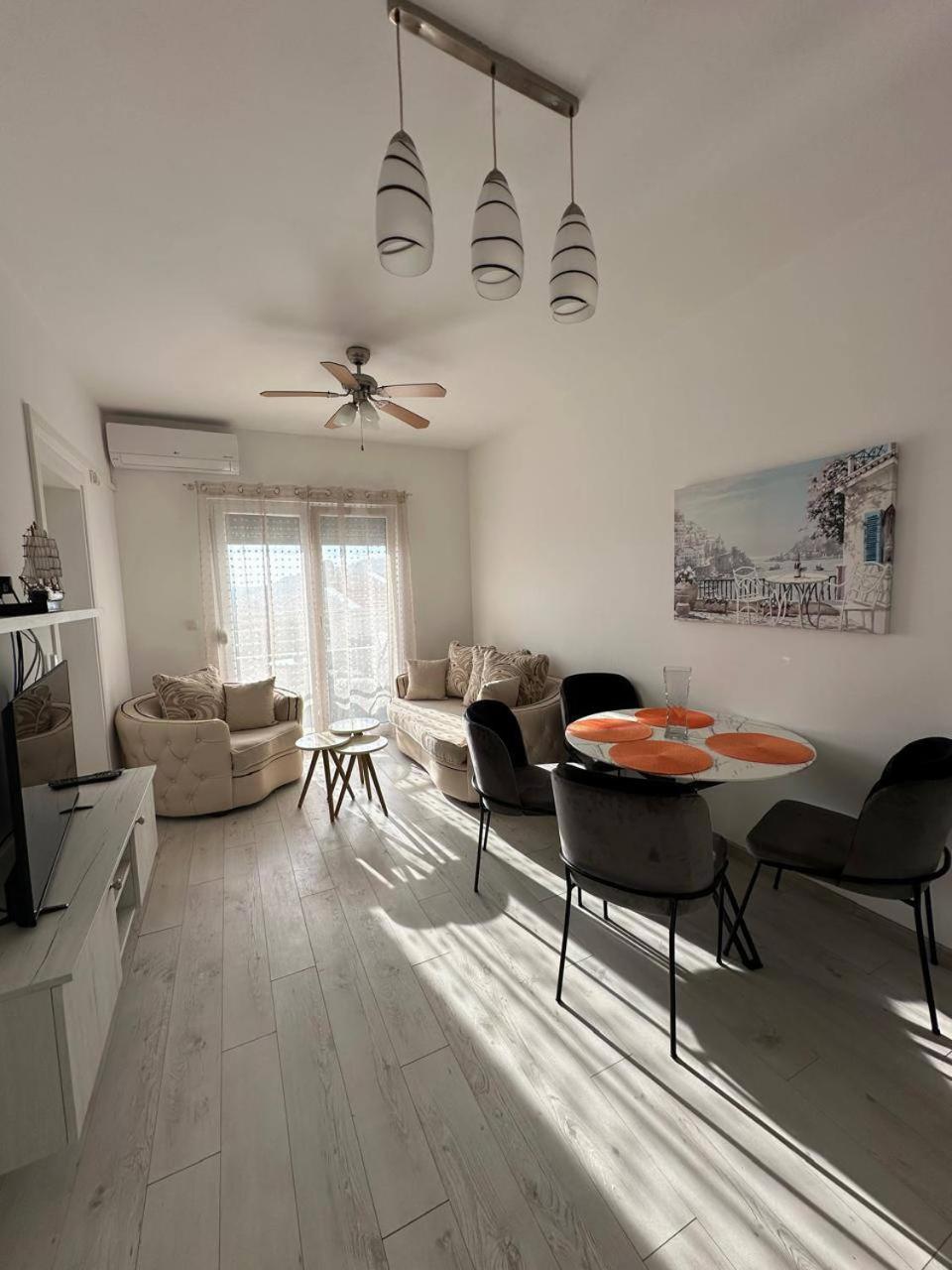 באר Villa Holiday Apartments מראה חיצוני תמונה